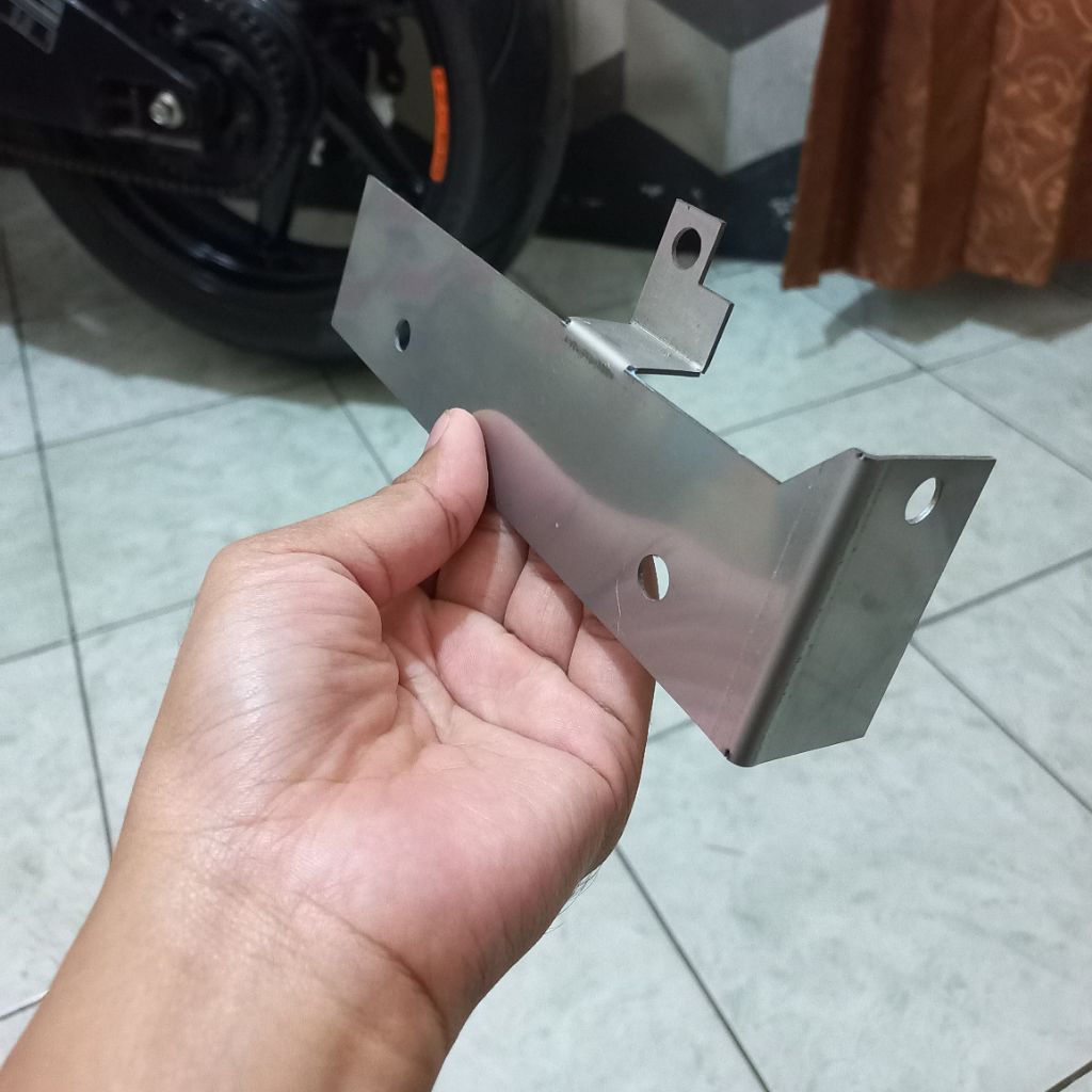 Bracket Stainless Dudukan Plat Nomor Vixion
