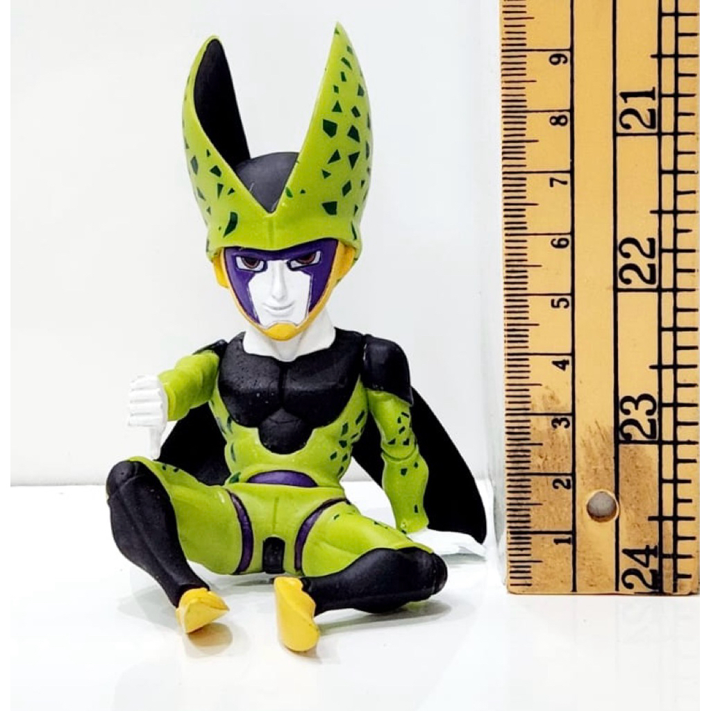 action figure dragon ball cell duduk