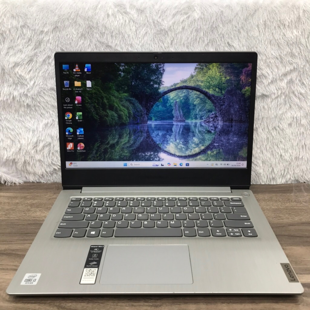 LAPTOP LENOVO SLIM 3 CORE I3 GEN 10 RAM 8GB SSD 256 GB SILVER SIAP PAKAI