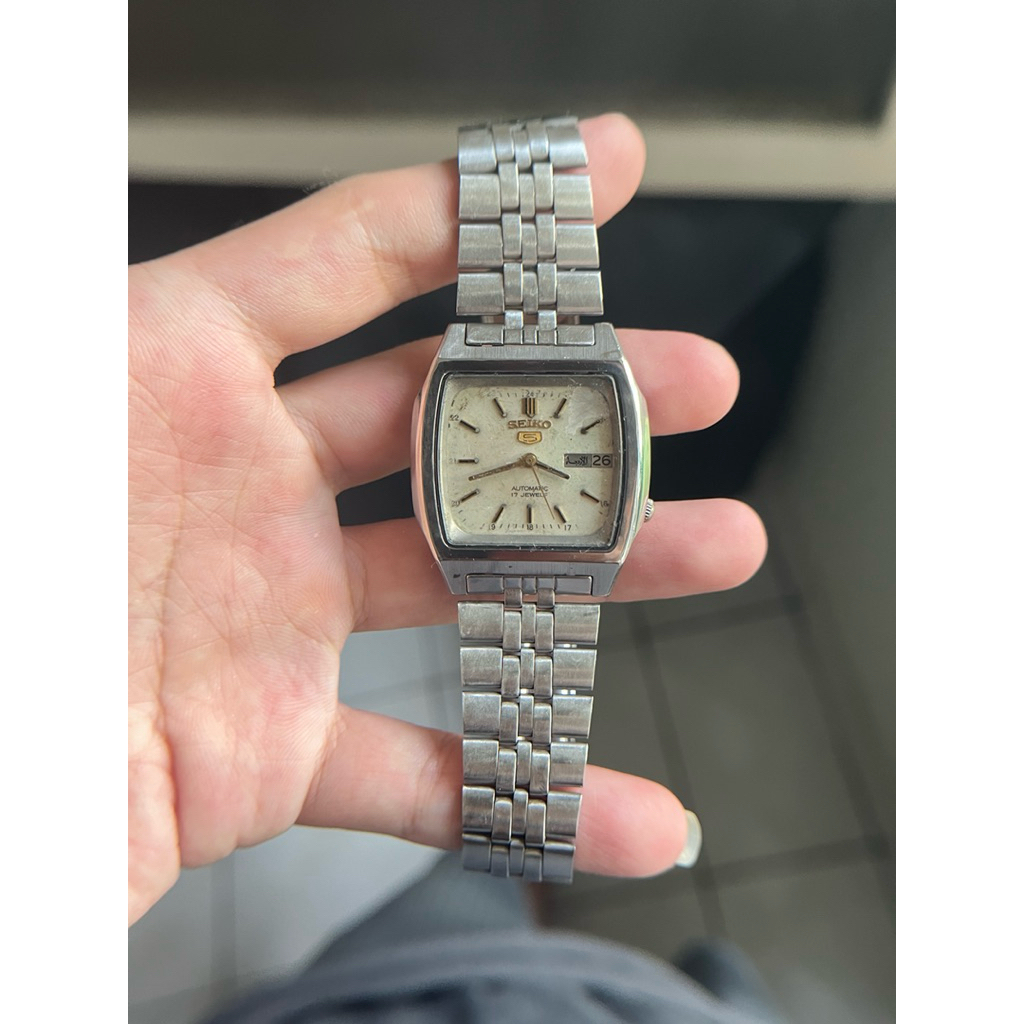 Jam seiko 5 TV sape automatic 7009A