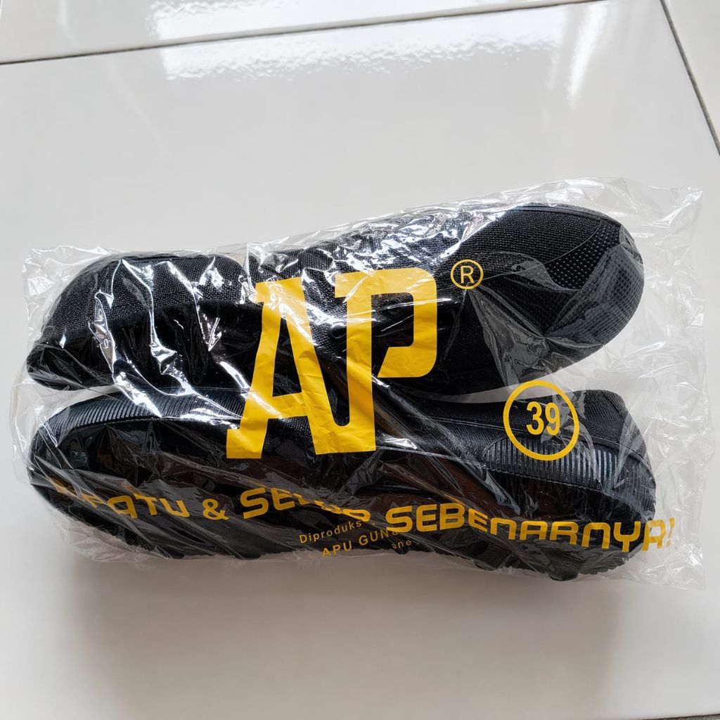 Sepatu Pull Karet AP bahan full karet