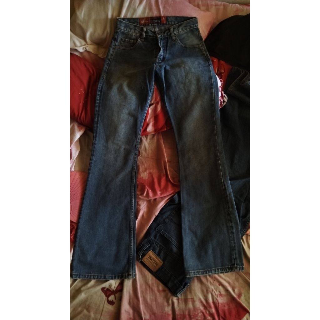 bootcut jeans