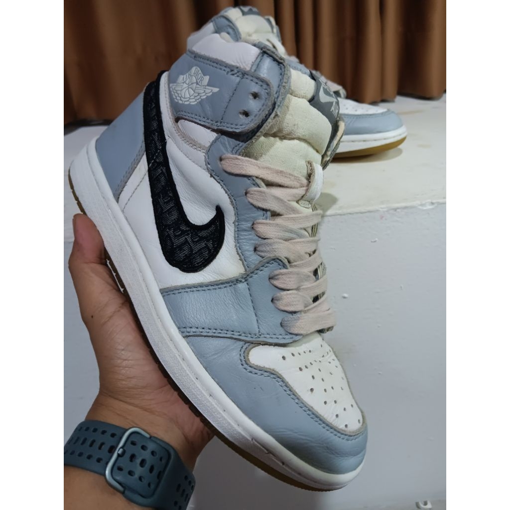 sepatu jordan dior