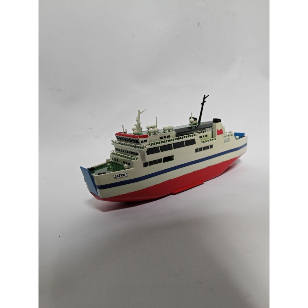 miniatur kapal Ferry JATRA 1