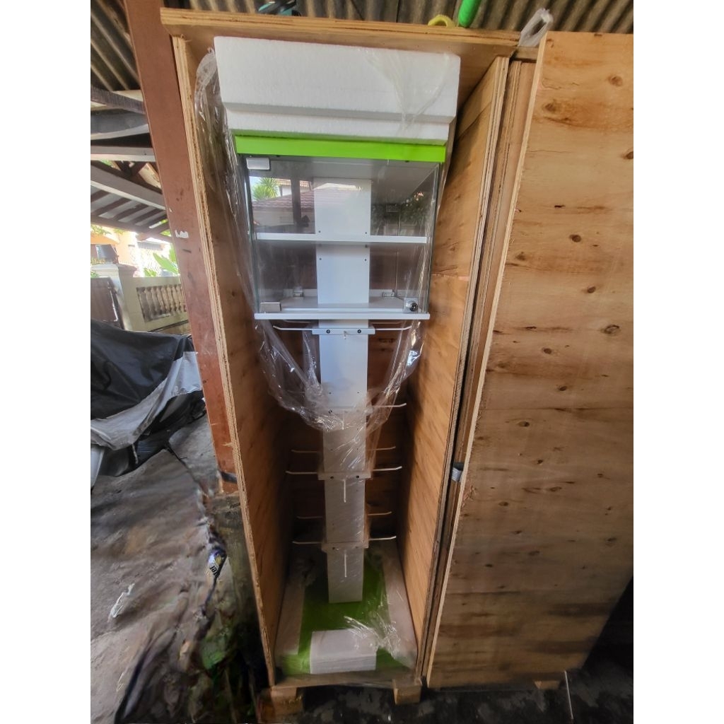Rak display accesories putar