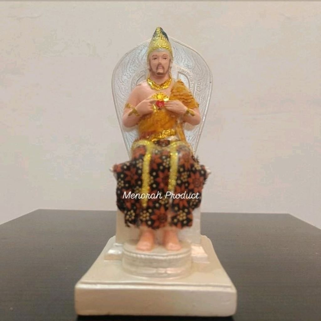 Patung Yesus Hati Kudus Ganjuran Kain Batik asli.15cm