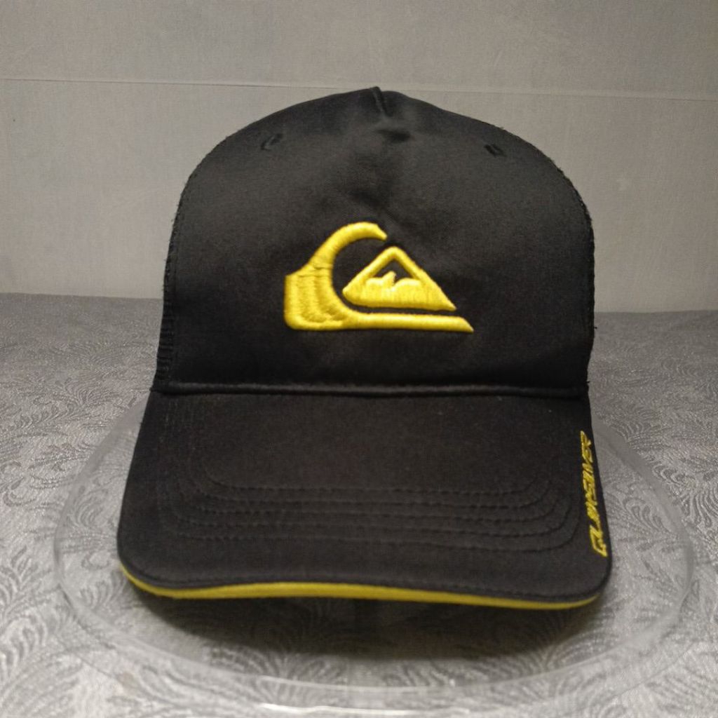 Topi QUIKSILVER trucker, second original.