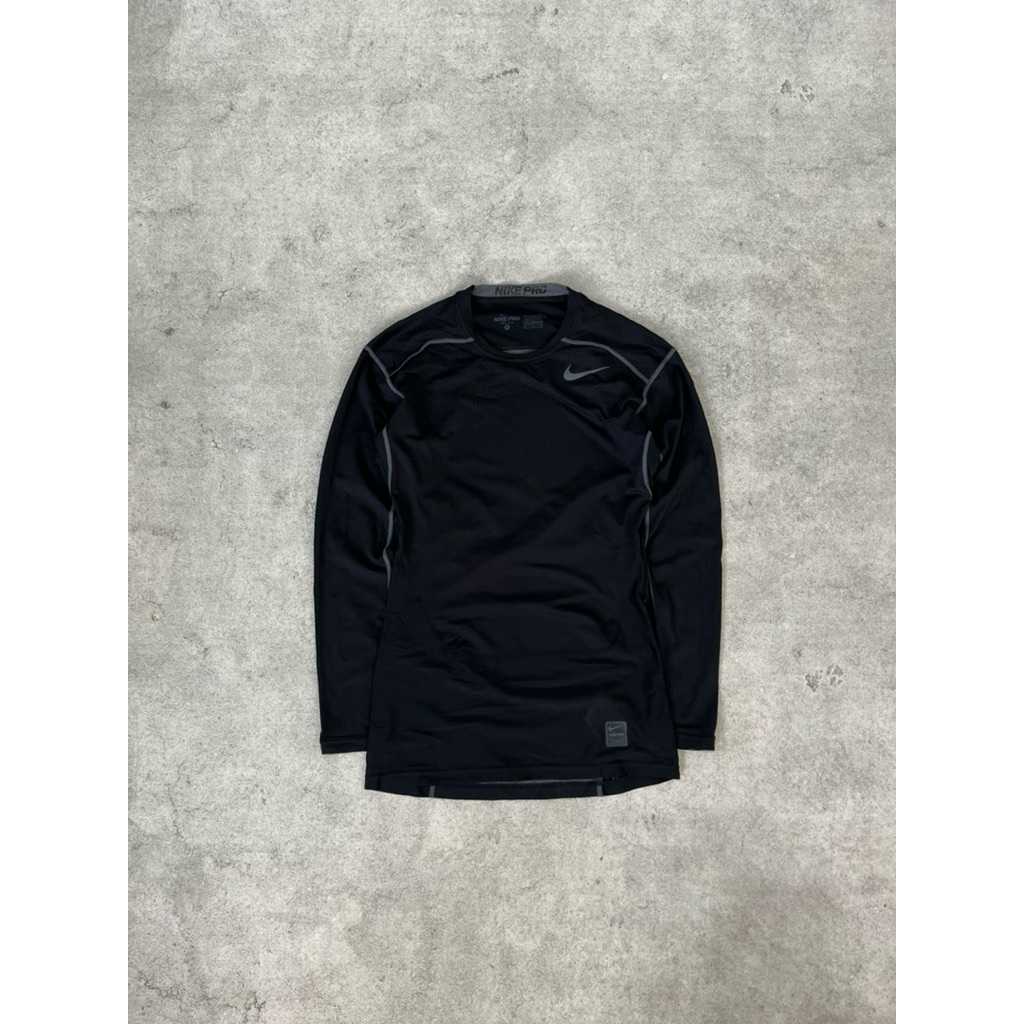 NIKE DRYFIT SECOND
