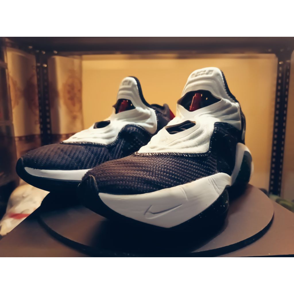 Nike LeBron Soldier 14 'Black White' 42/265mm (authentic)