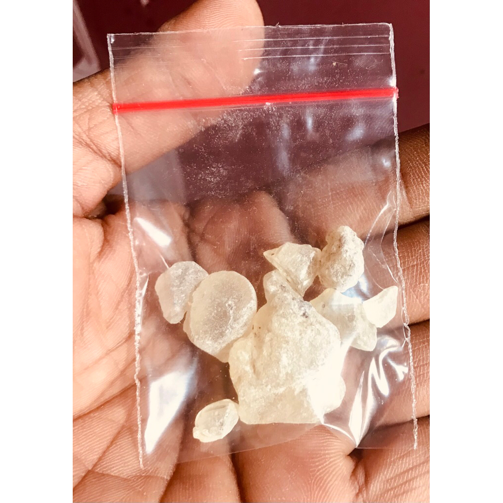 kemenyan arab /menyan arab putih kristal