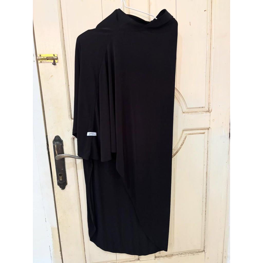 preloved by ffh - black gamis