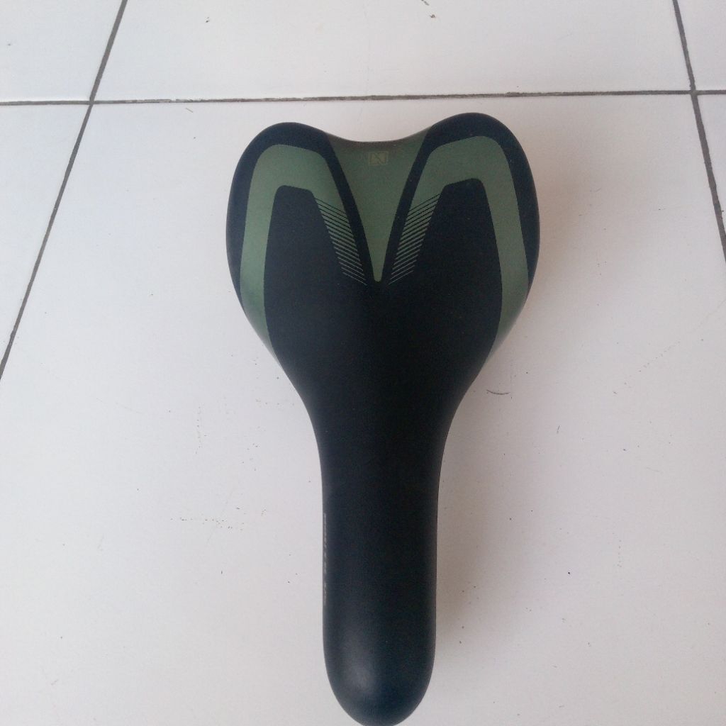 sadel jok sepeda merek Nautilus second