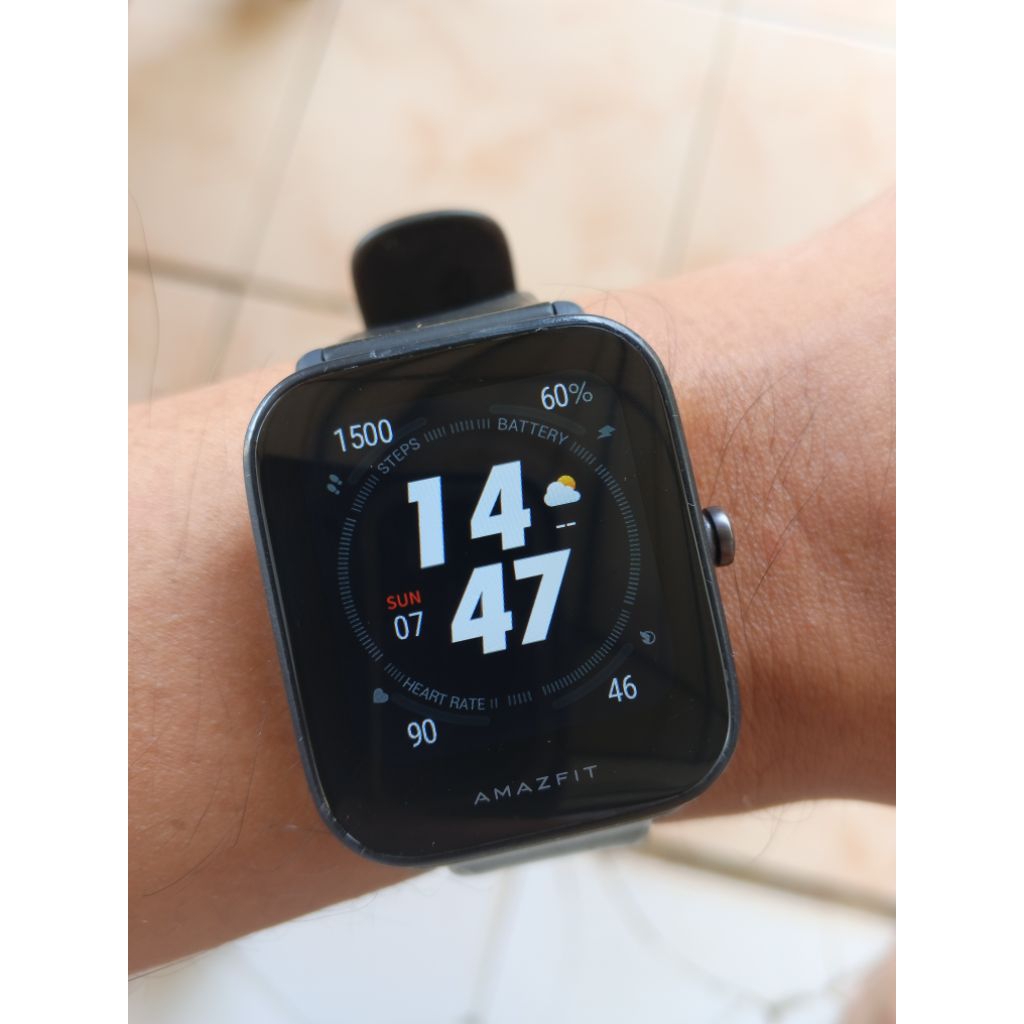Amazfit BIP U Smartwatch 1.43 Inci TFT LCD, 60 Mode Olahraga, Tahan Air 5ATM - Hitam/Merah Muda/Hijau