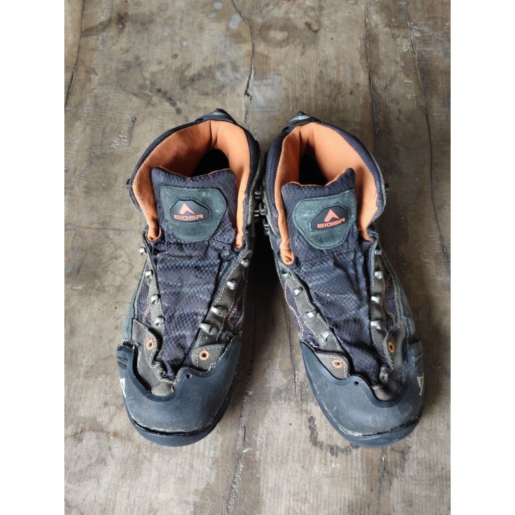 Sepatu Hiking Eiger Pollock Second