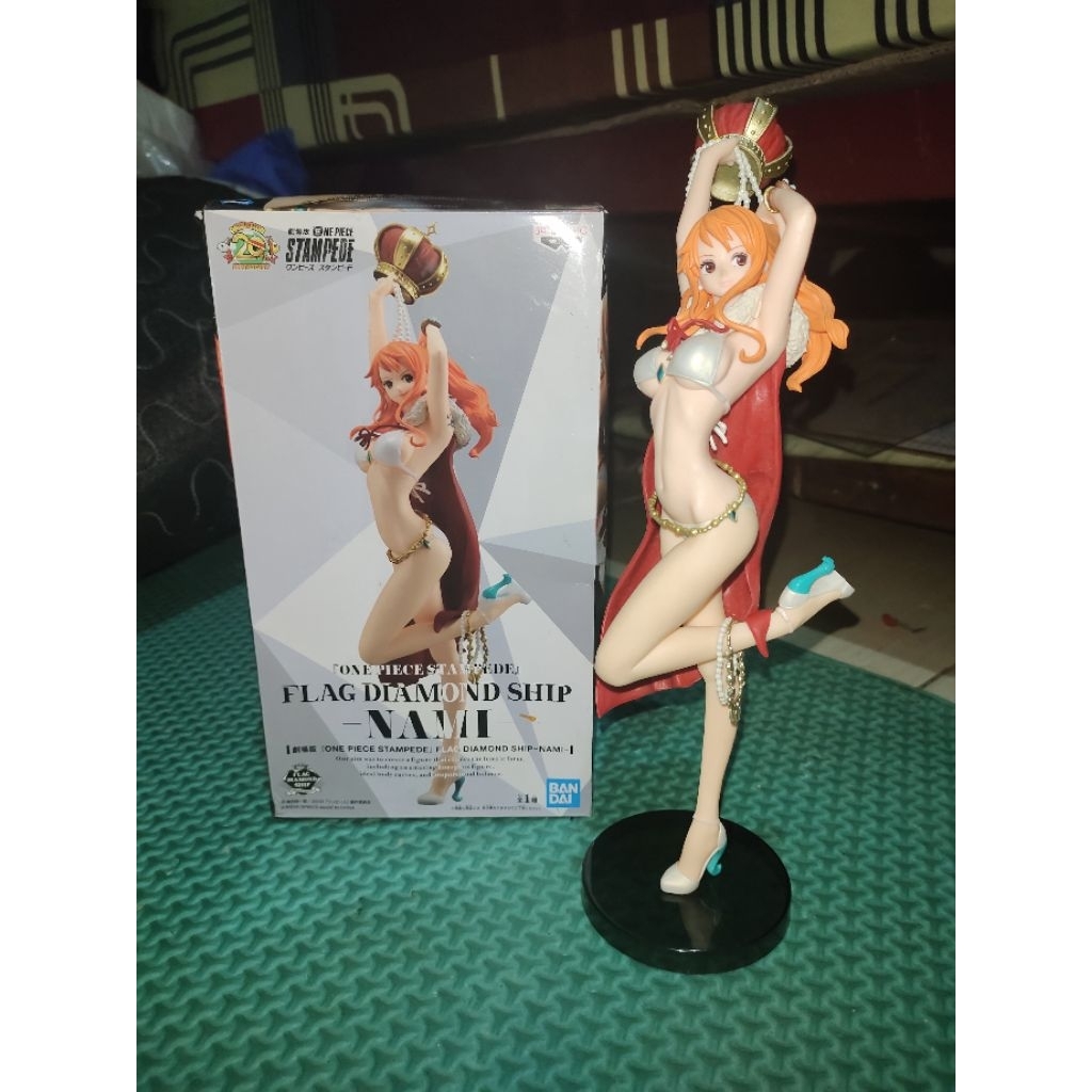 one piece banpresto Flag diamond ship- Nami (ori-bib) action figure pajangan nakama anime