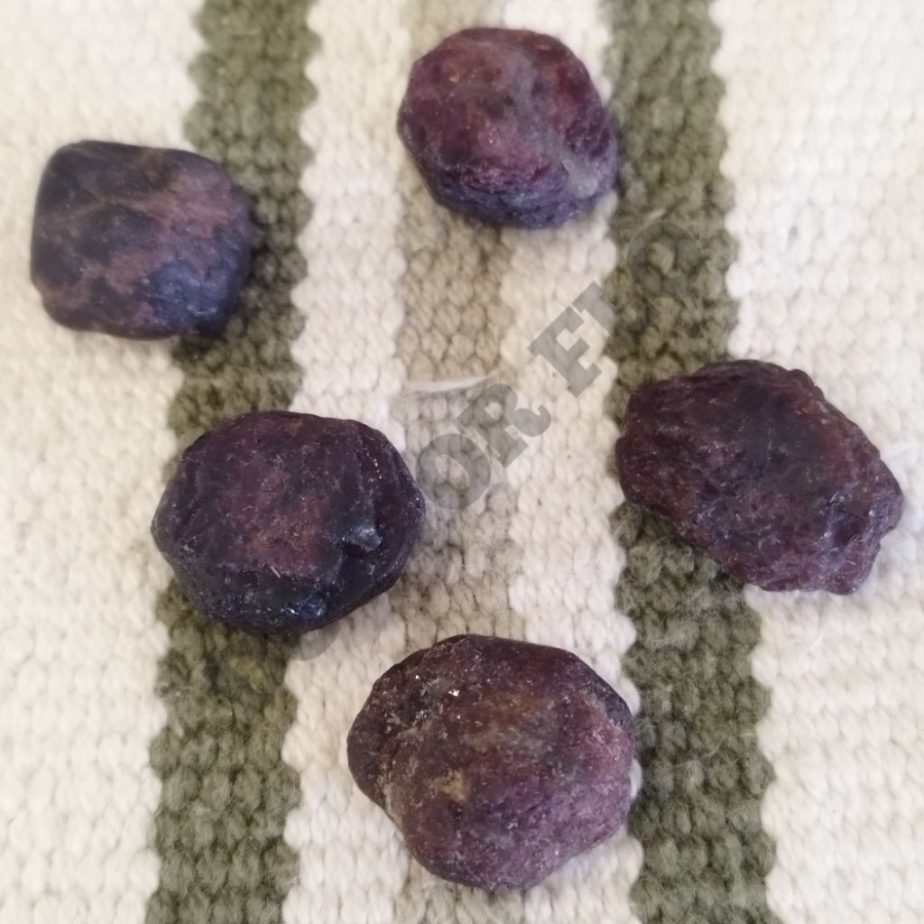 Batu Permata Merah Delima Meteor Cyclop Papua Merah Alami Natural Bahagia