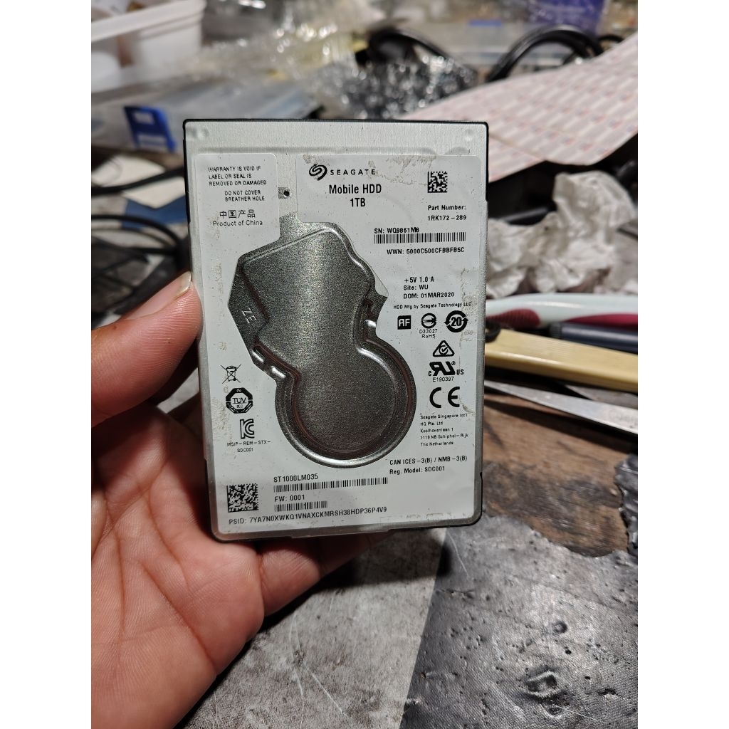 hardisk laptop 1 TB Seagate slim
