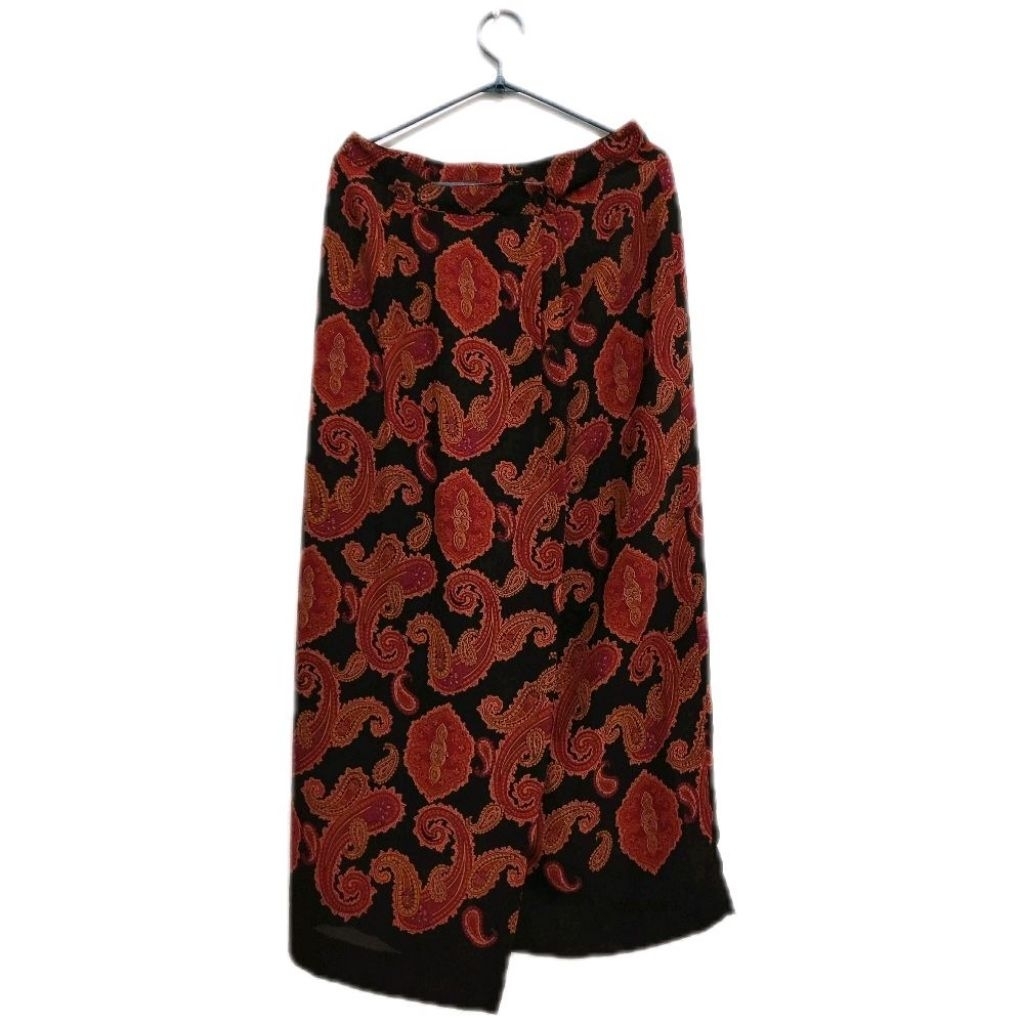 Rok Panjang Wanita Batik Merah Maroon Size M Motif Elegan