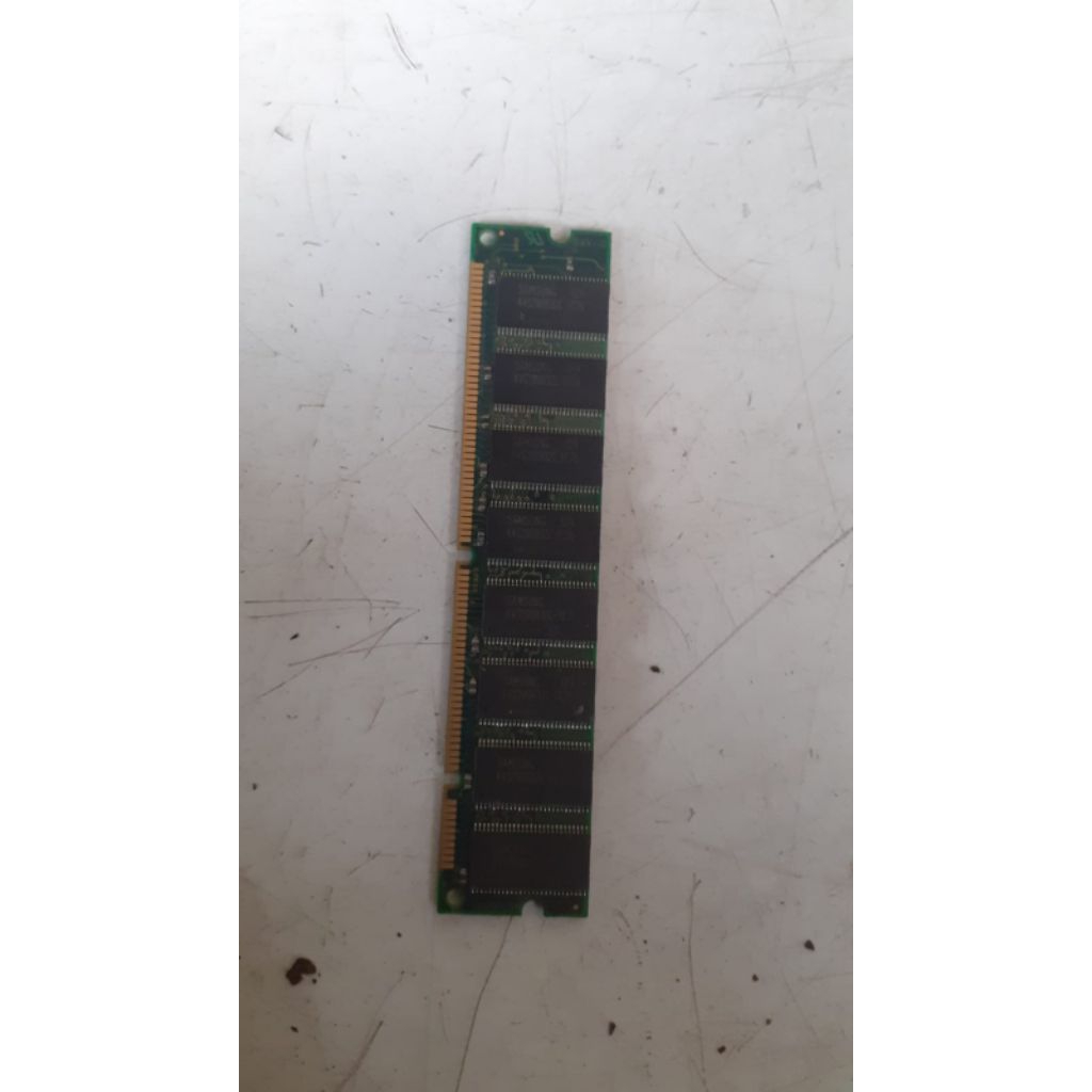 sd ram  256 PC 133 sesuai foto
