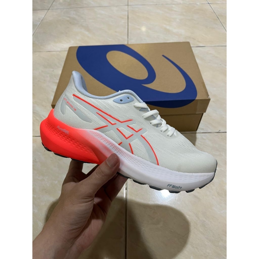 SEPATU RUNNING GT 2000 12 WHITE SUNRISE RED MESH