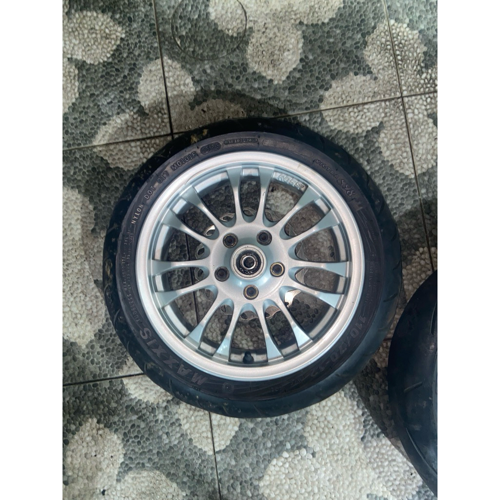 velg set ban vespa