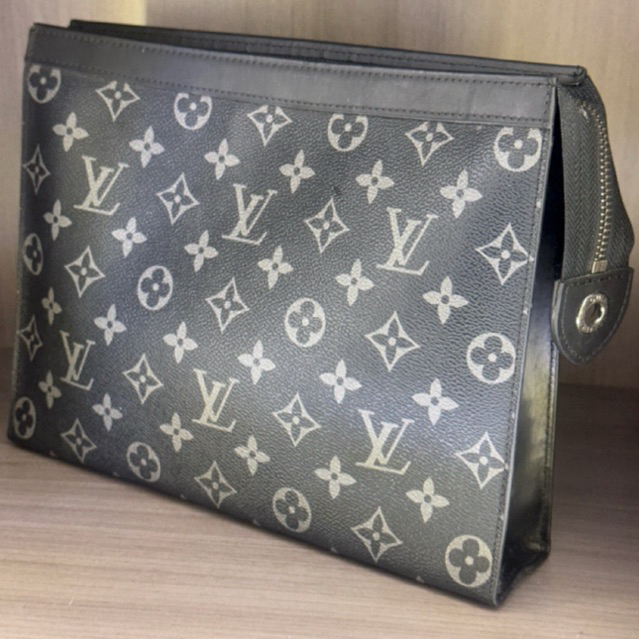 [PRELOVED] Lou*s Vu*tton Pochette Voyage