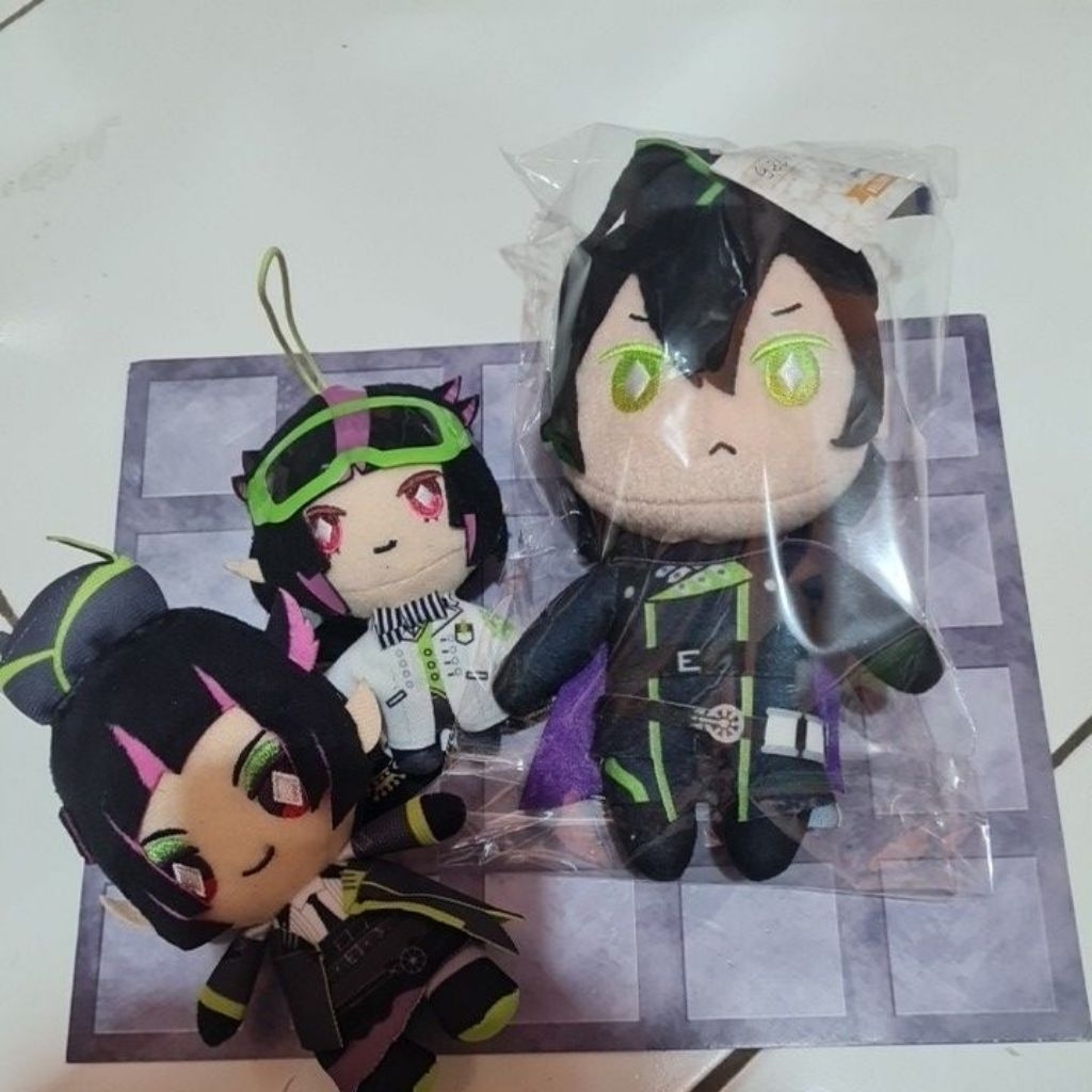 boneka twisted wonderland doll keychain