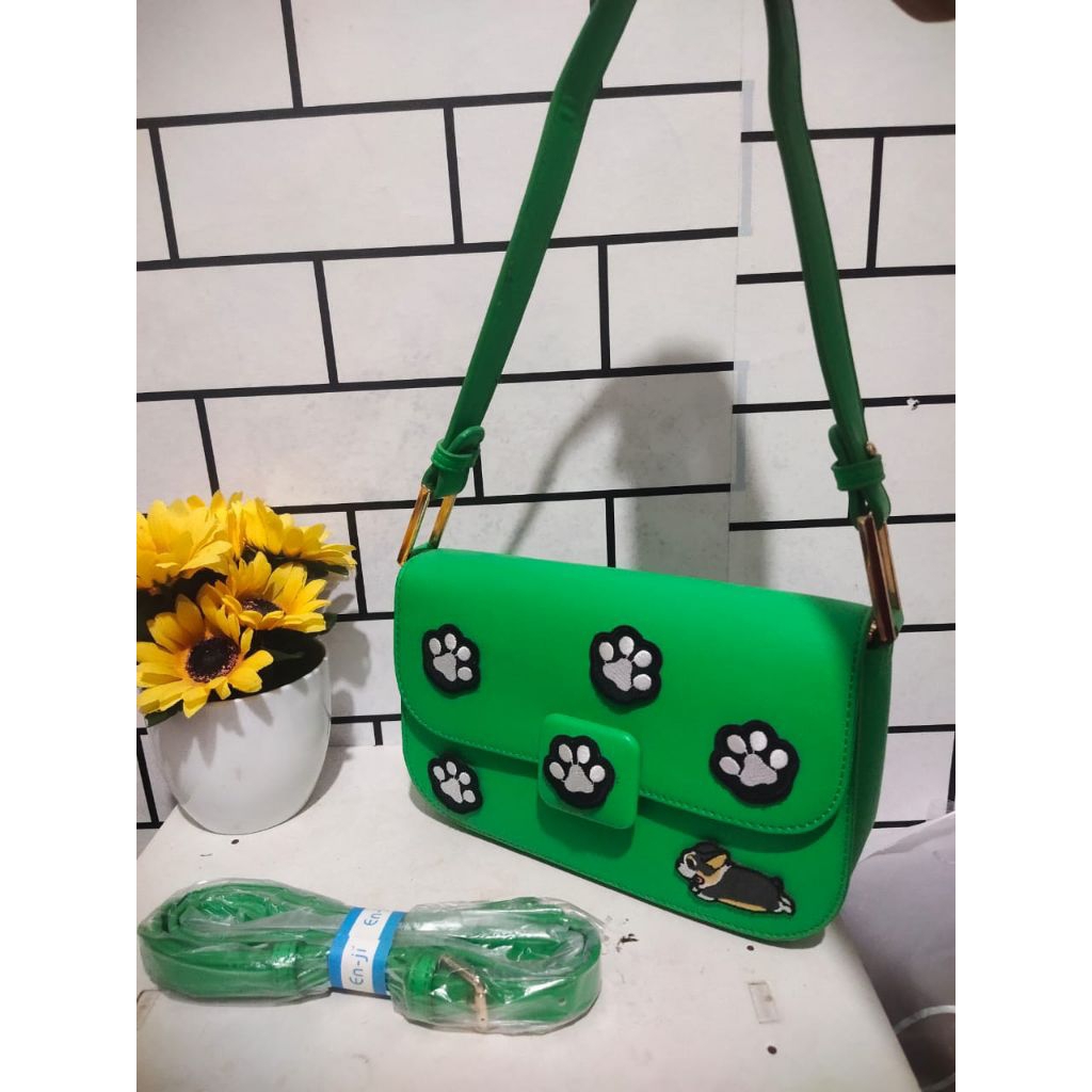 TAS MERK ENJI LIKE NEW WARNA HIJAU