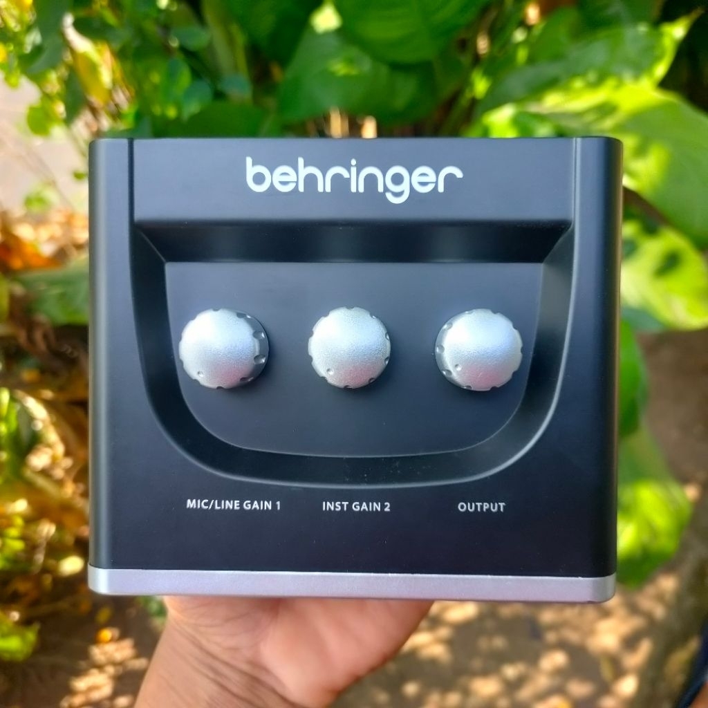 SOUNDCARD BEKAS / SOUNDCARD SECOND / BEHRINGER UM2 / BEHRINGER UM2 BEKAS / AUDIO INTERFACE SECOND / 