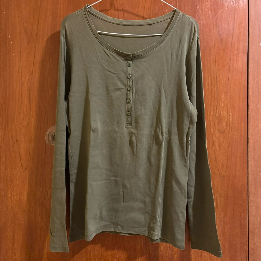 Uniqlo Supima Cotton - Army