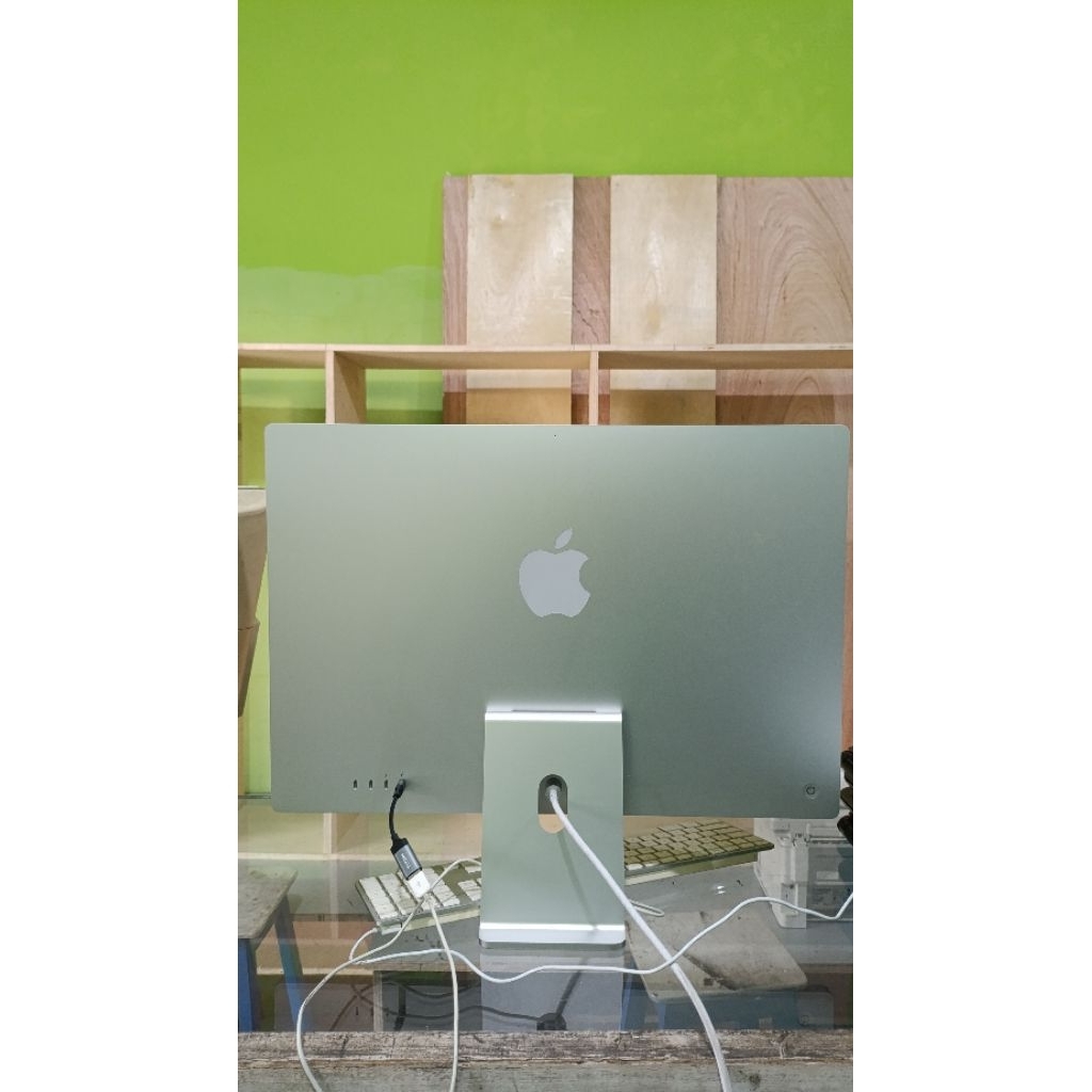 Imac 24 inch M1 Ram 8gb ssd 512gb Minus