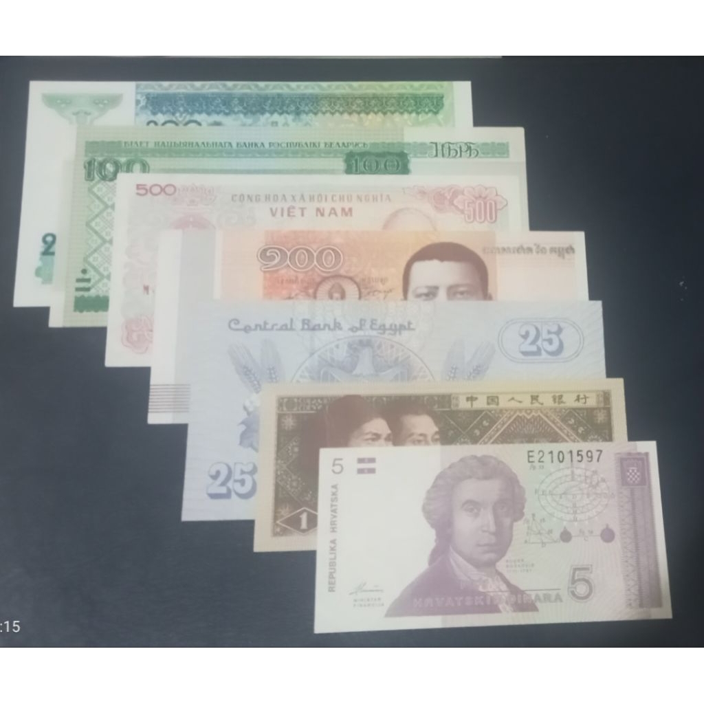 Paket Ekonomis 7 Lbr Uang Mancanegara UNC