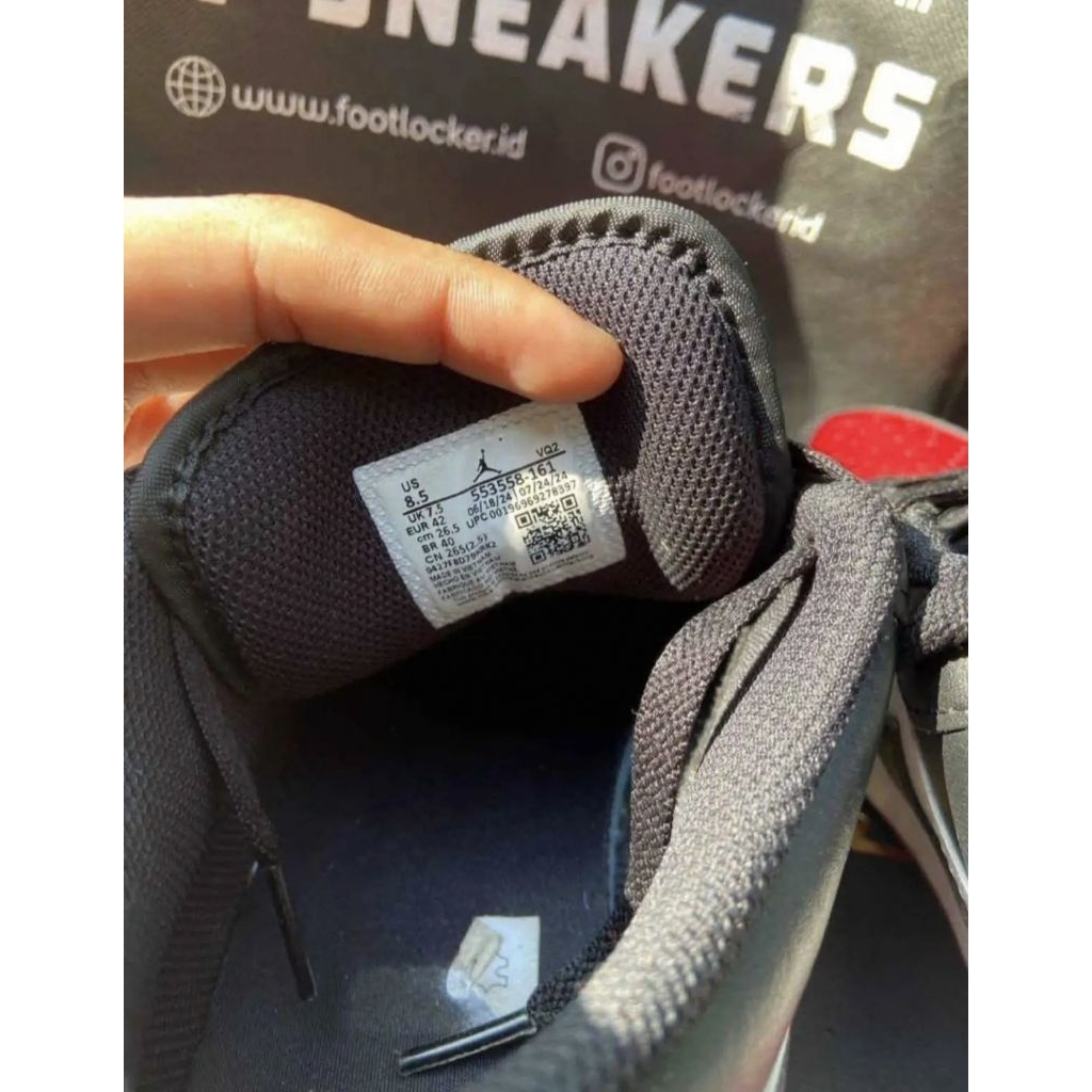 sepatu jordan original