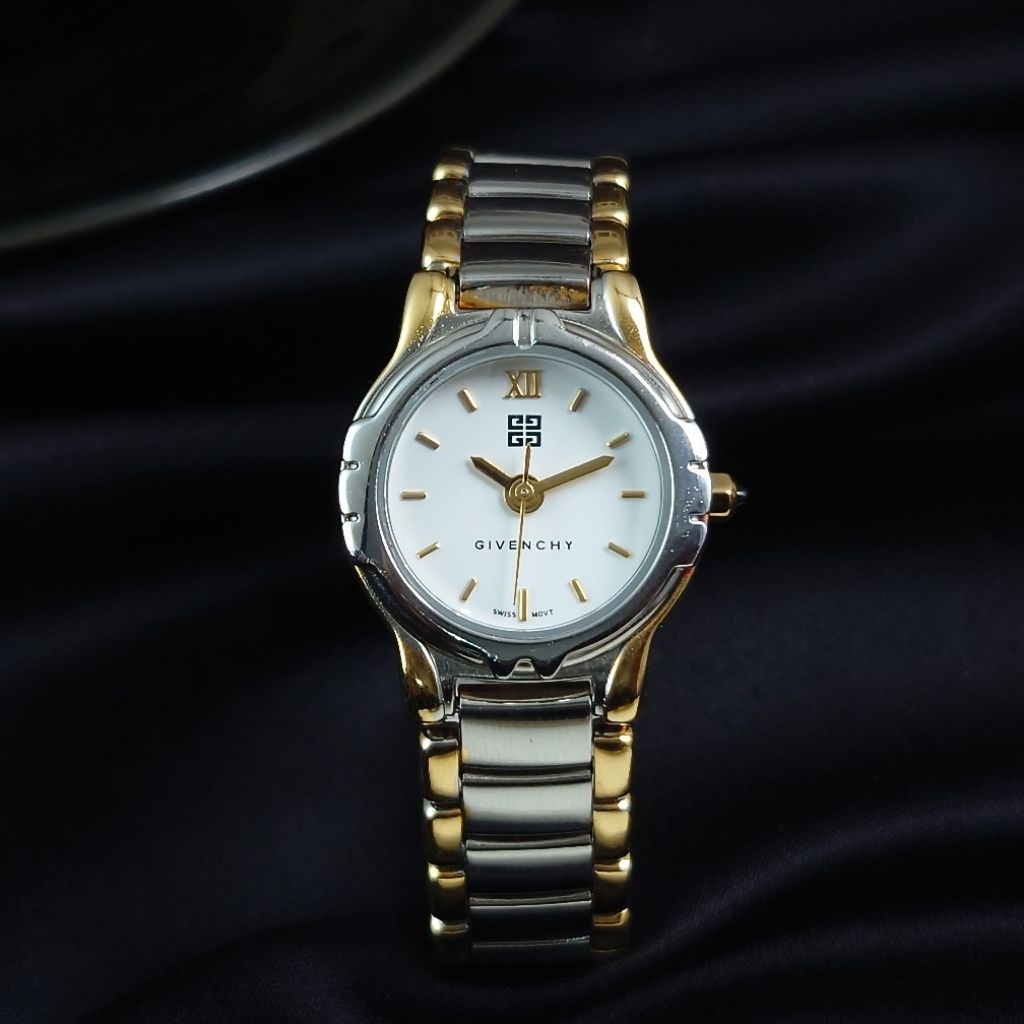 Givenchy Twotone Quartz Vintage Second Original, Jam Tangan Fashion Wanita