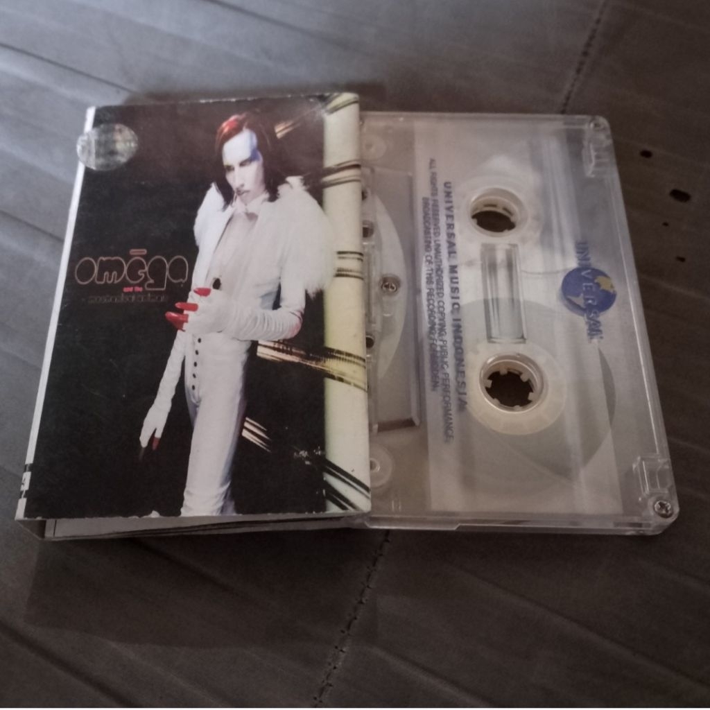 Kaset Pita:Marilyn Manson-mechanical Animals