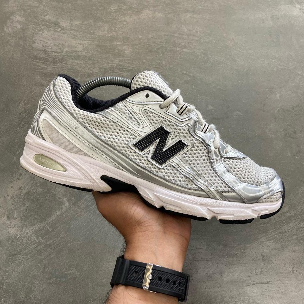 [Size 42.5] Rare New Balance 740 White Silver Metallic Navy (U740NW2) Second Original Kondisi Mulus 