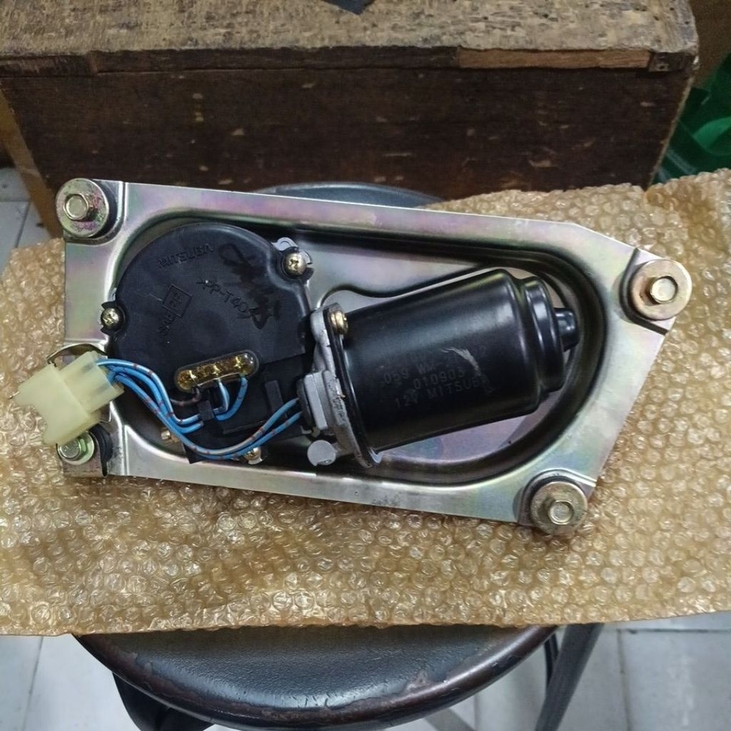 Motor dinamo wiper Escudo Vitara dan Escudo kapsul original