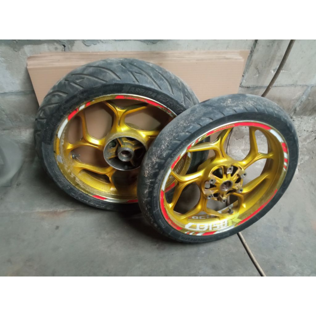 velg axio cb150r old set ban UK 4,5 dan 3 inch
