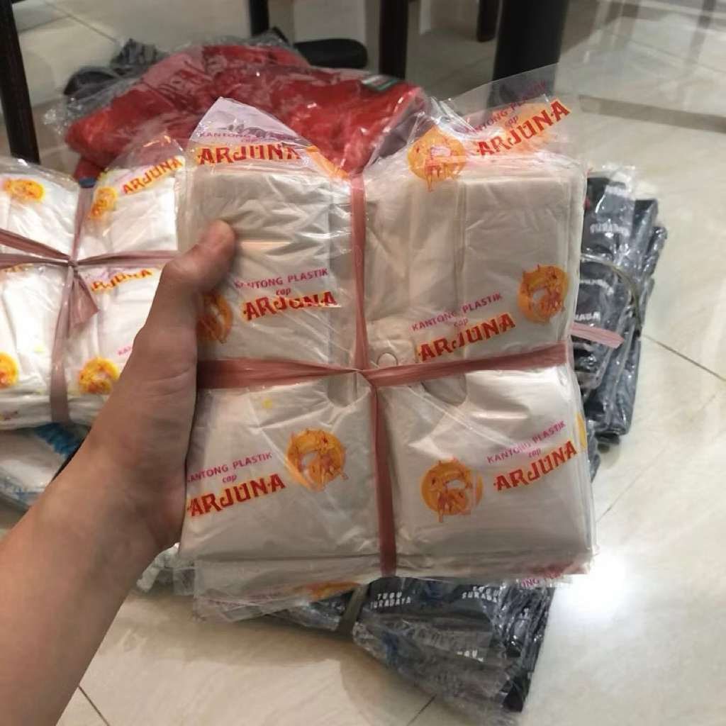 PLASTIK UK15 ARJUNA PUTIH