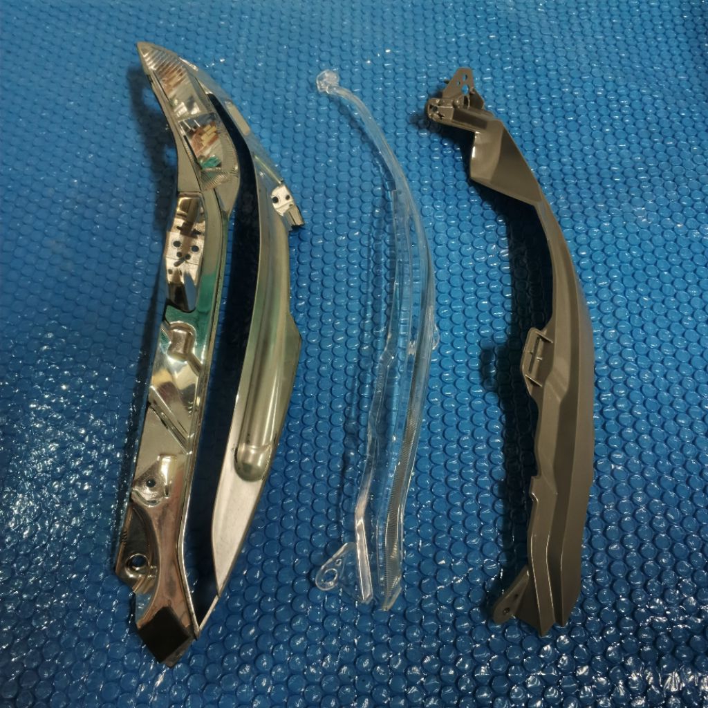 frem Alisa sen set mika alis lampu depan Honda PCX 150  kiri original copotan