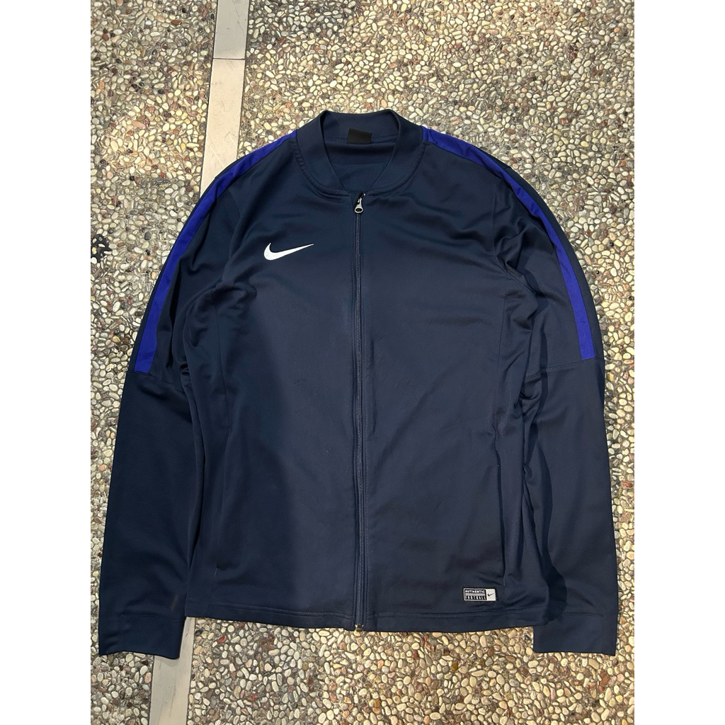 Tracktop Nike