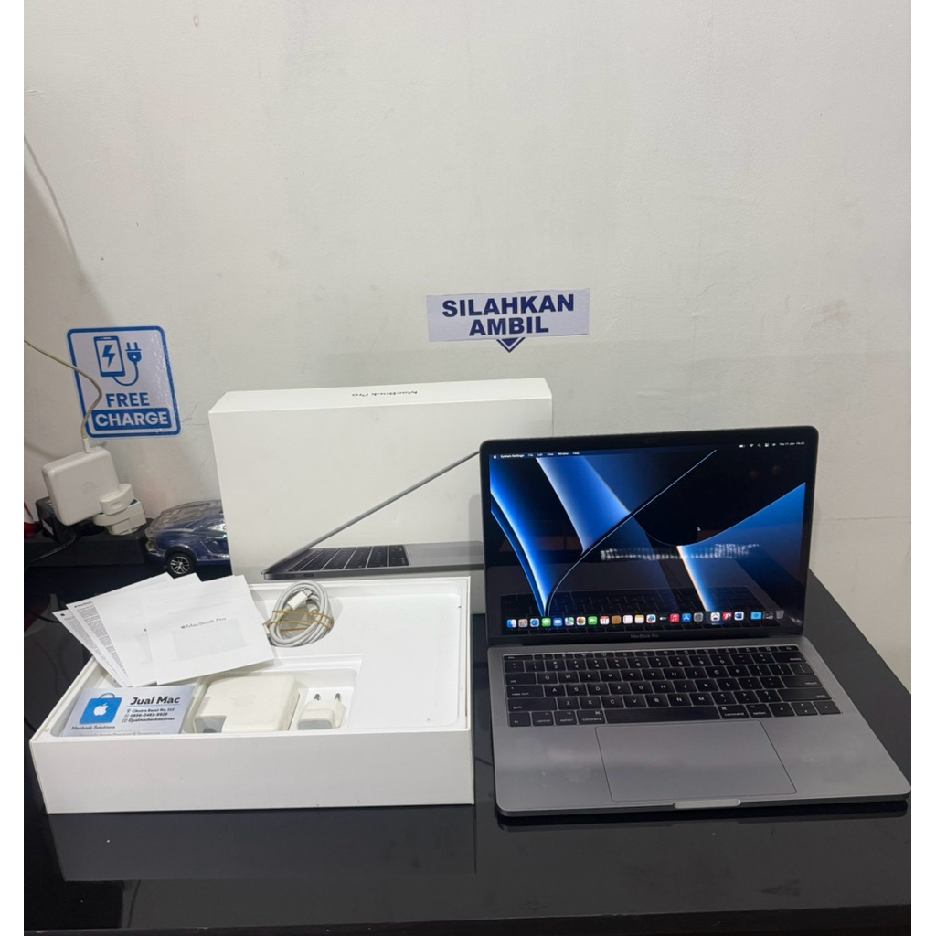 Macbook Pro 2017 ibox 8/256 original seken