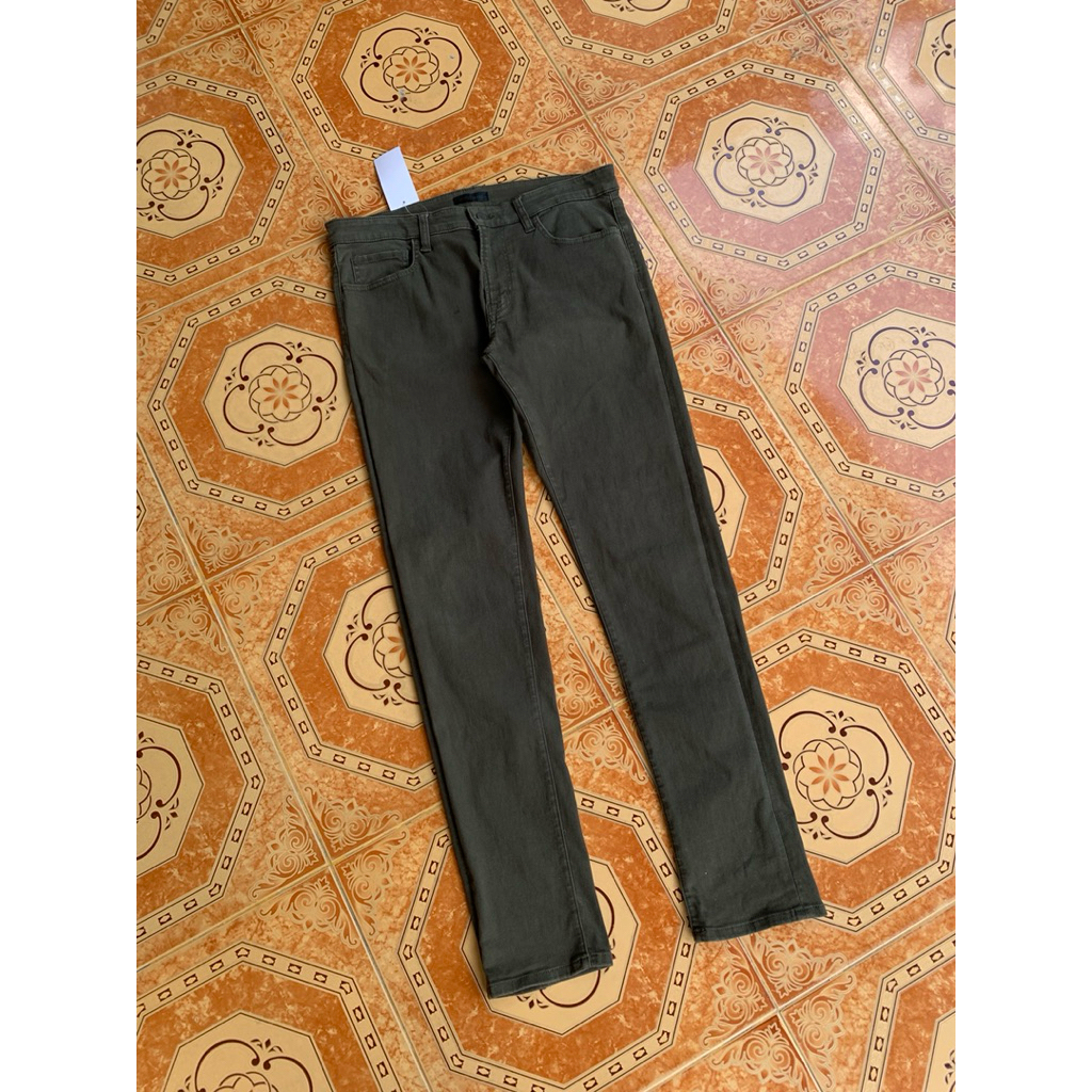 Uniqlo jeans pria size 34