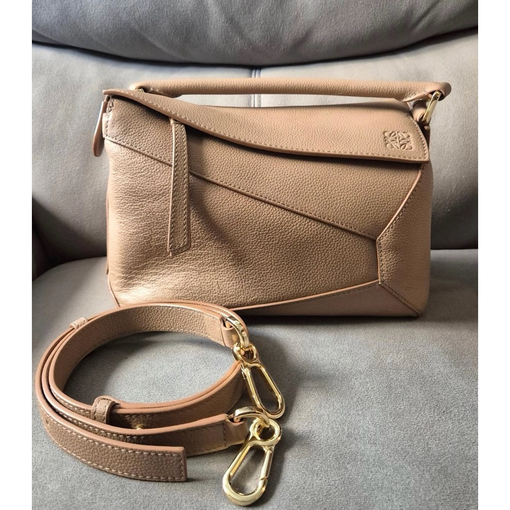 loewe puzzle edge small authentic