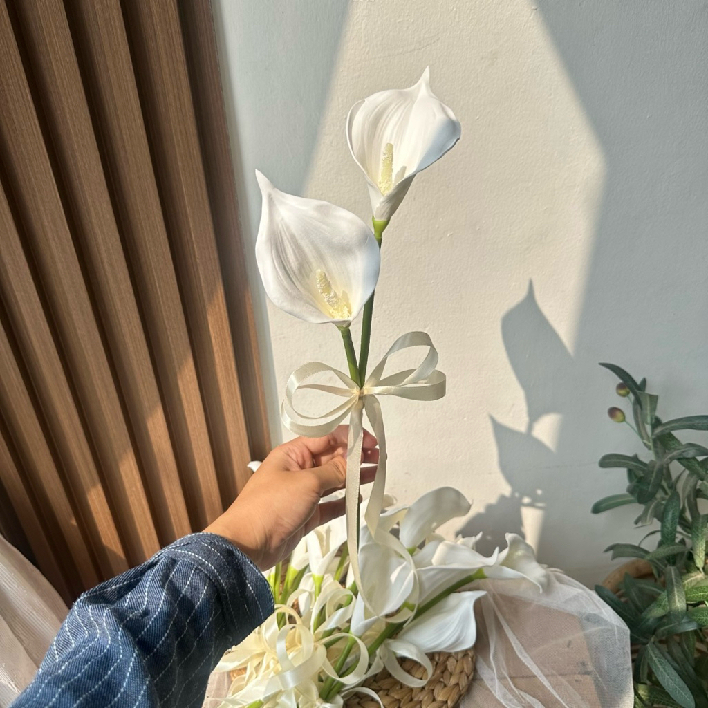 Buket Bridesmaid Bunga Calla Lily Artificial
