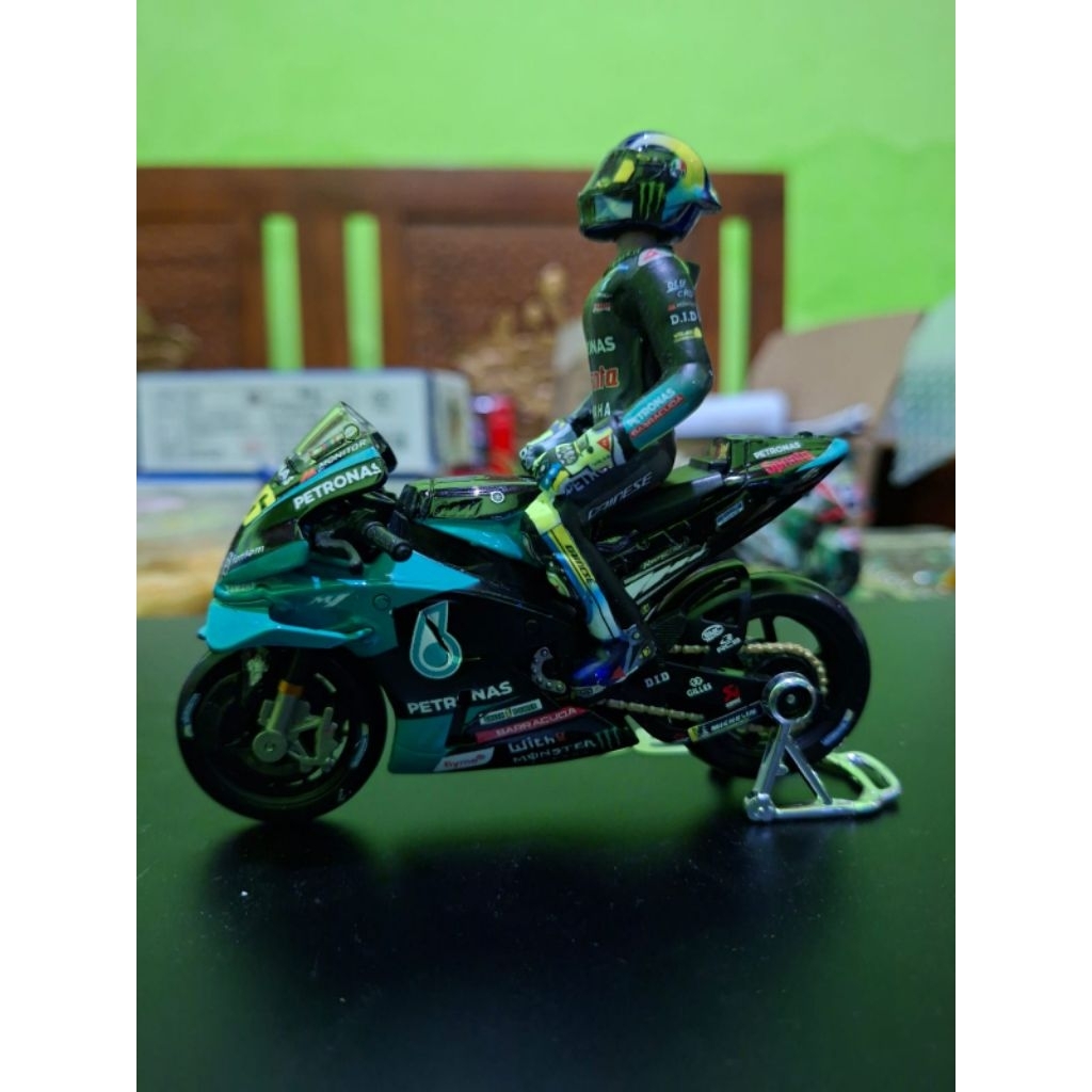 miniatur figur Rossi 2021 skala 1:18