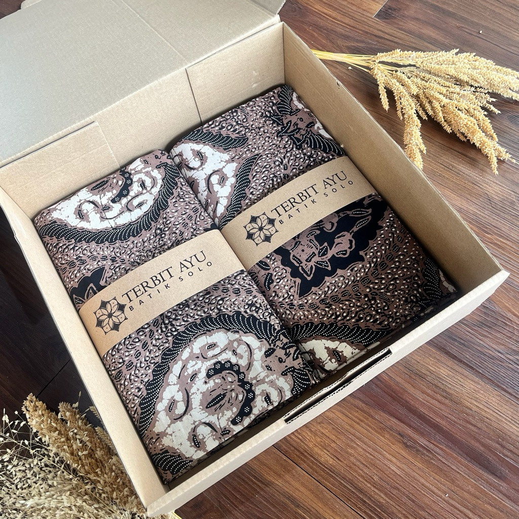 Terbit Ayu Batik - Hampers Kain Batik Lawasan Sarimbit | Gift Kain Batik