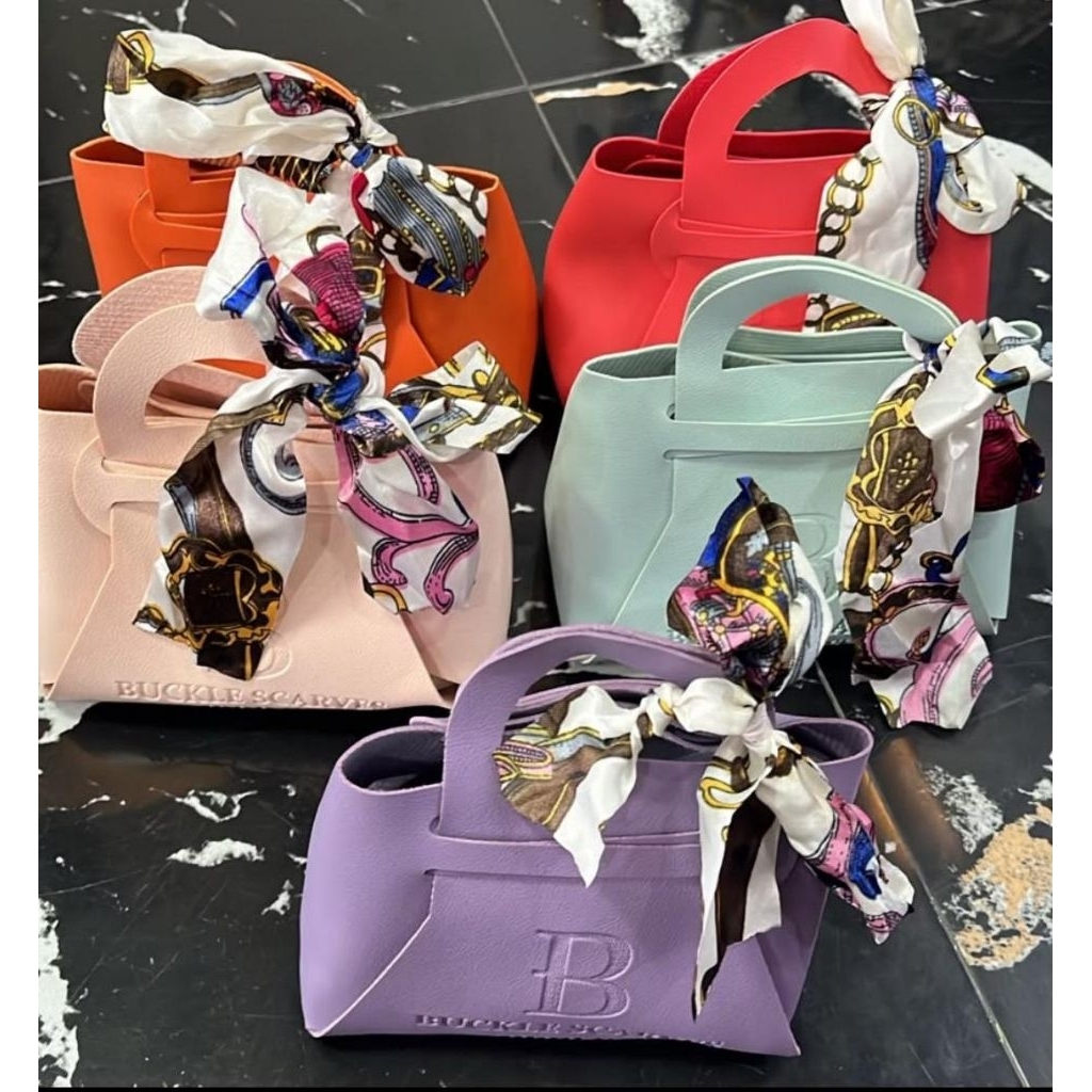 Jilbab free tas cocok buat kado guru