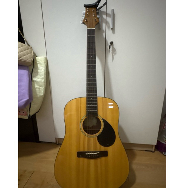 preloved gitar akustik greg bennett