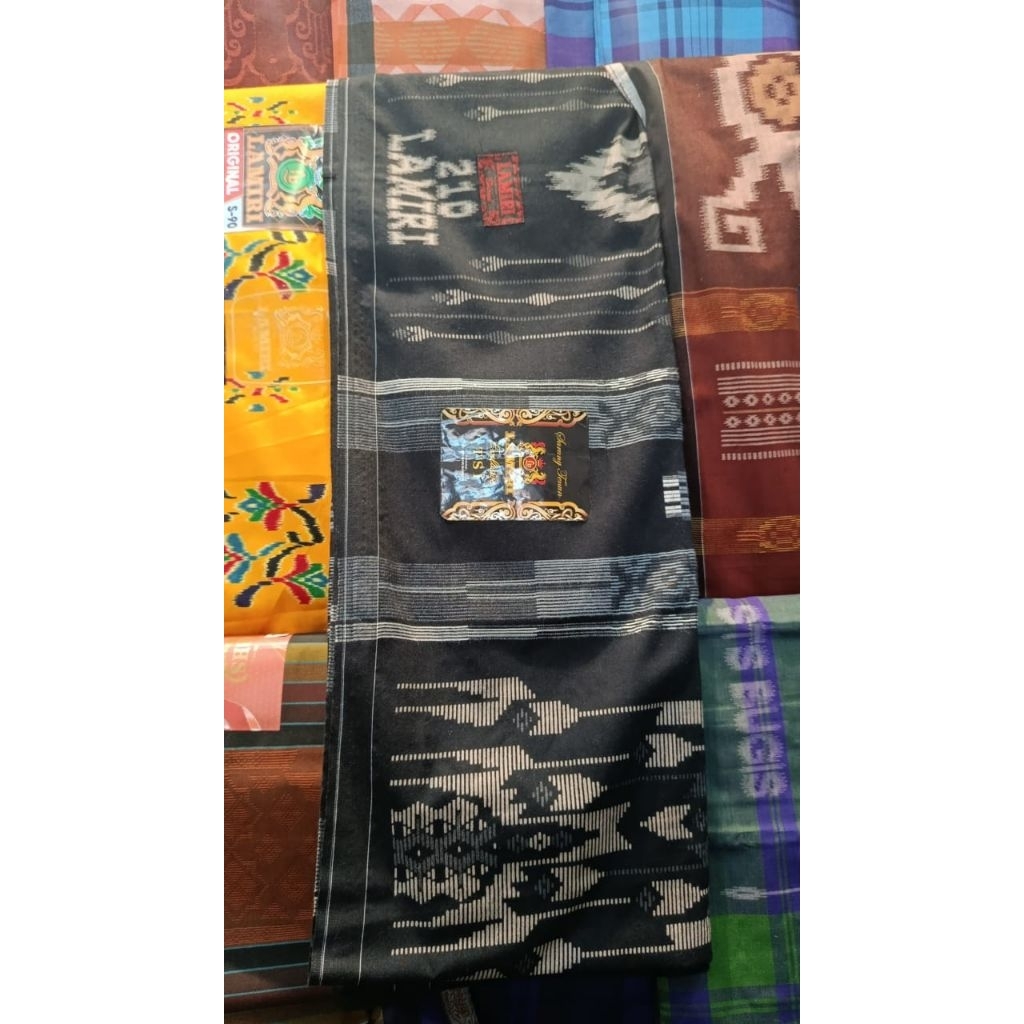 lamiri songket hitam